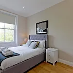 Large Modern 2 Bd Apartment Kensington No 8