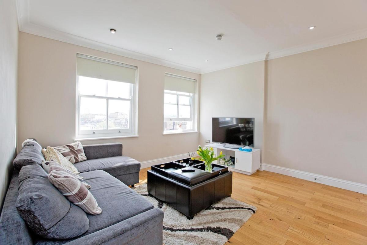 Large Modern 2 Bd Kensington No 8 Apartment